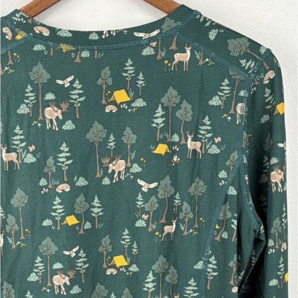 Duluth Trading Women Buck Naked Base Layer Medium L/S Green Deer Forest Print - Picture 9 of 9